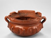 Ame Ker 23  Ame Ker 23, Mexiko, Bundesstaat Jalisco, Guadalajara/Tonalá, Kolonialzeit, 17./18. Jahrhundert, Napf, búcaro, Ton, H 7,1 cm, Dm 12,6 cm : Museumsfoto: Claus Cordes, Bestandskatalog Ethnologie